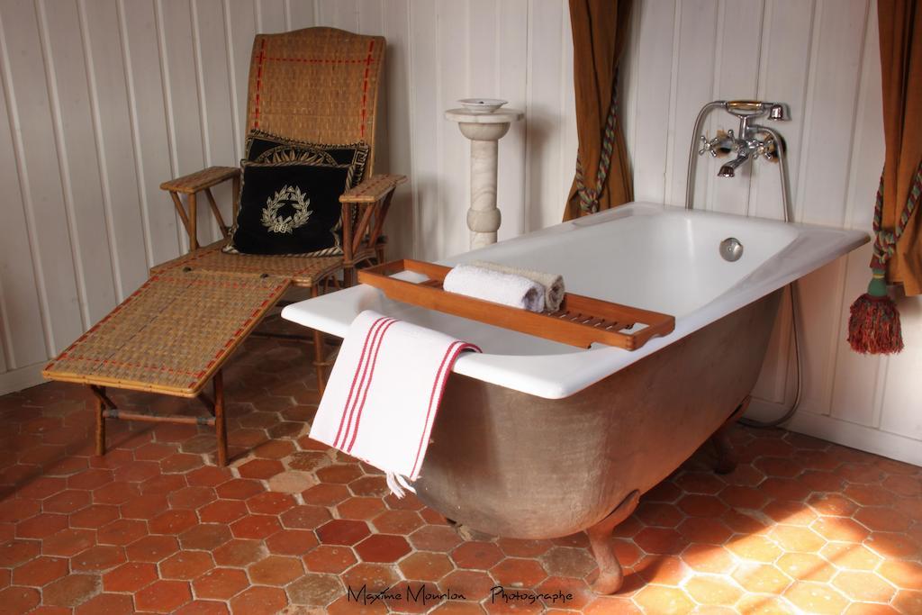 Chateau Rosans Room photo